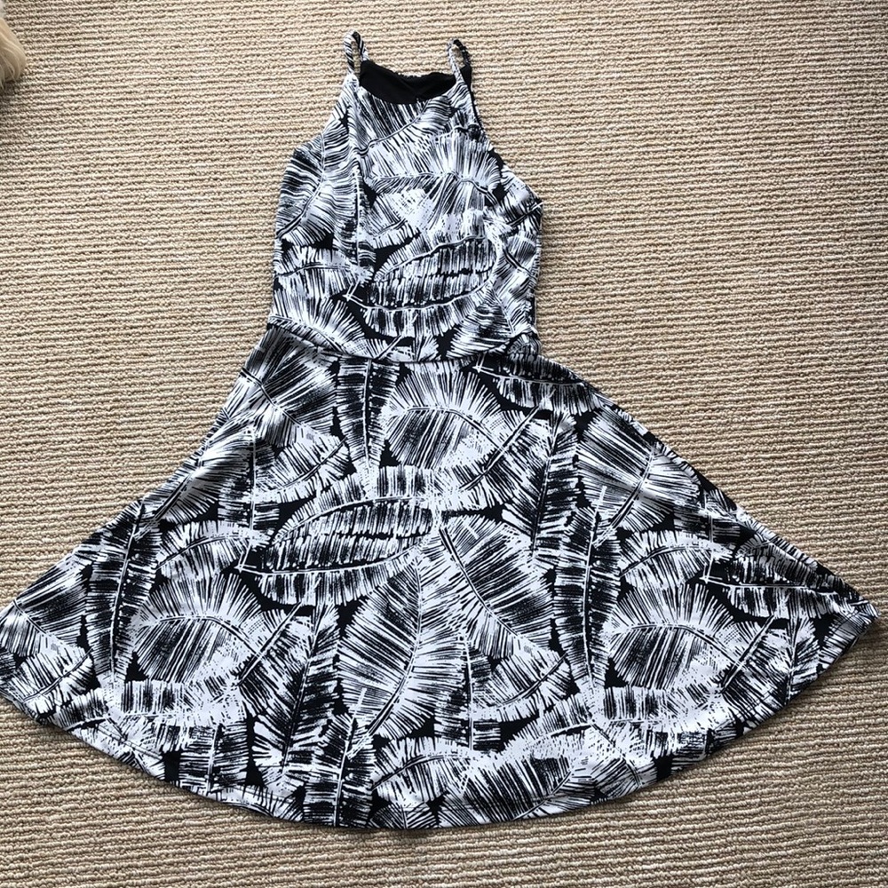 Black and white Aqua flowy dress